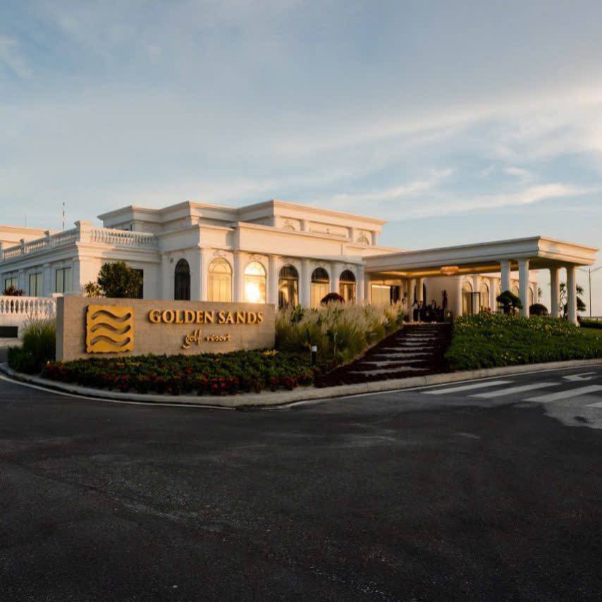 Golden Sands Golf Resort